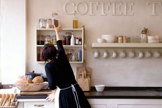 4 เทคนิค เปลี่ยนครัวธรรมดาให้มีบรรยากาศชิคๆ เหมือนร้านกาแฟสุดโปรด
